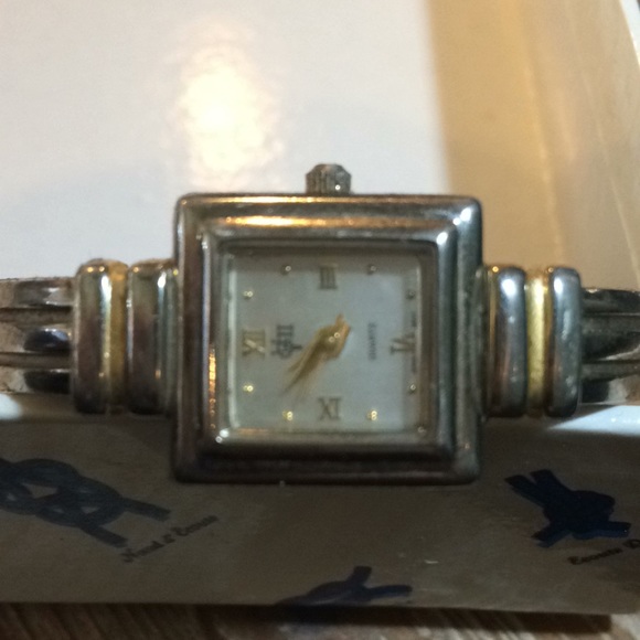 Gloria Vanderbilt Vintage Watch Bracelet Quartz - Picture 5 of 5